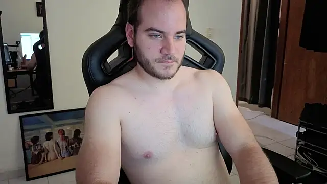 Snapshot of Paul00474 chatting on September 2025 05:57:01 PM Paul00474 online show from September 2025 05:57:01 PM