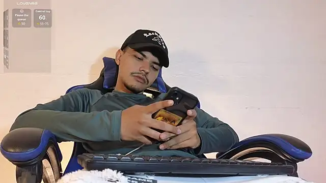 Snowlann online show from January 2026 03:53:01 AM