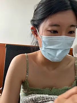 Snapshot of Lulu125216 chatting on June 2026 04:59:01 AM Lulu125216 online show from June 2026 04:59:01 AM