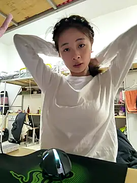 Snapshot of Luck-Sally chatting on October 2025 01:50:02 AM Luck-Sally online show from October 2025 01:50:02 AM