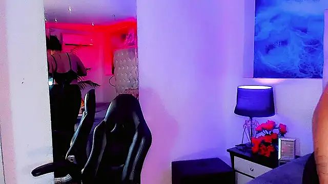 Valeria Swett  online show from February 2026 08:51:01 PM