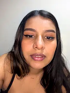  Chloe Smith online show from September 2025 04:47:02 AM