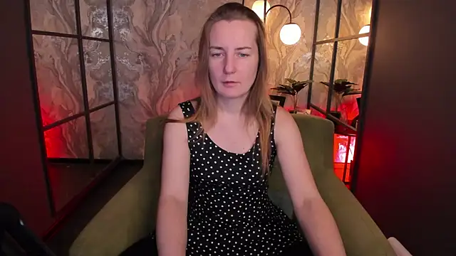 MeggySun online show from January 2026 01:35:02 PM