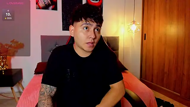 Snapshot of Nicolas_James_Sc chatting on February 2026 02:27:01 PM Nicolas James Sc online show from February 2026 02:27:01 PM