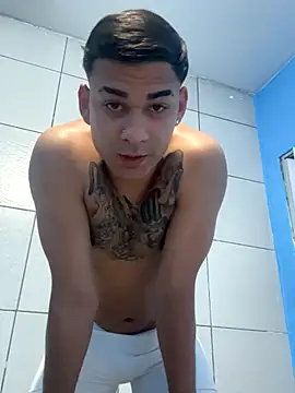 Snapshot of condenovin chatting on September 2025 03:02:02 PM condenovin online show from September 2025 03:02:02 PM