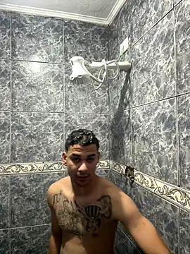 Snapshot of condenovin chatting on October 2025 11:05:01 PM condenovin online show from October 2025 11:05:01 PM