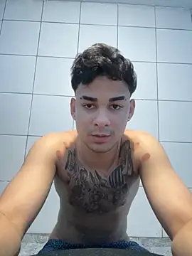 Snapshot of condenovin chatting on November 2025 11:07:02 PM condenovin online show from November 2025 11:07:02 PM