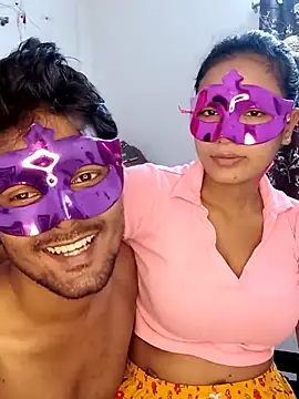 Snapshot of new_coupleee chatting on September 2025 05:29:01 AM new coupleee online show from September 2025 05:29:01 AM