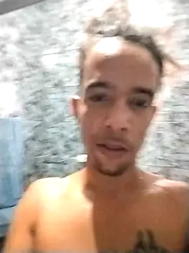 Snapshot of sueldofo chatting on November 2025 06:45:02 PM sueldofo online show from November 2025 06:45:02 PM