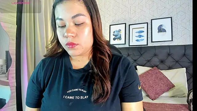 sophie  blare online show from June 2026 07:02:01 PM