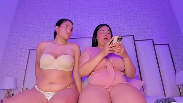 Mia and lexy online show from October 2025 02:32:02 AM