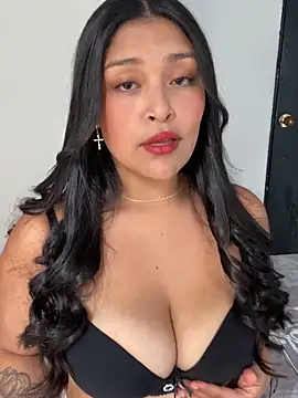 Snapshot of Aurora_fire1 chatting on October 2025 07:38:02 PM Aurora fire1 online show from October 2025 07:38:02 PM