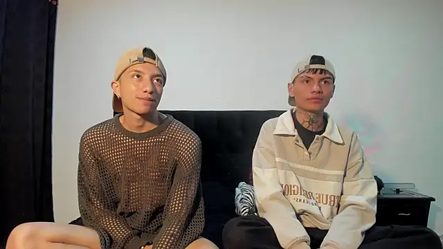 mhatias  online show from November 2025 05:08:02 AM