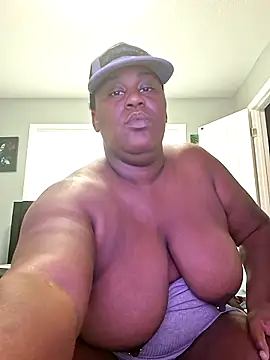 Eatme07 online show from September 2025 01:44:02 PM