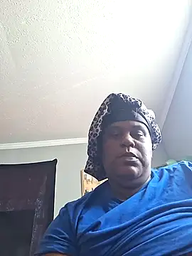 Eatme07 online show from April 2026 07:06:02 PM