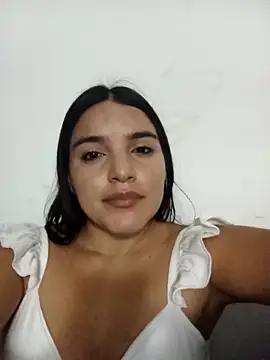 Snapshot of chloe_90 chatting on October 2025 11:49:02 PM chloe 90 online show from October 2025 11:49:02 PM
