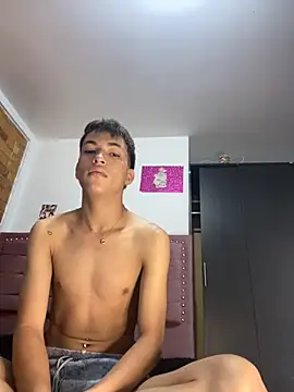 Thiago blsd online show from September 2025 06:08:02 PM