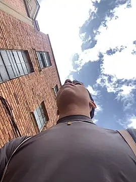 Thiago blsd online show from September 2025 06:52:02 PM