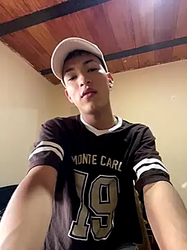 Thiago blsd online show from October 2025 08:06:02 PM