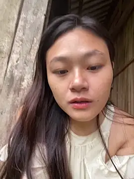 mai-xinh online show from November 2025 12:44:01 AM