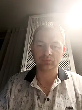 SummerArthur online show from September 2025 07:04:01 PM