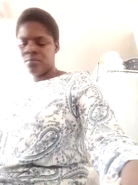 Snapshot of CrunchyxxSexy chatting on October 2025 07:29:01 AM CrunchyxxSexy online show from October 2025 07:29:01 AM