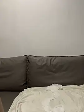 ruyi-13 online show from September 2025 05:40:01 AM