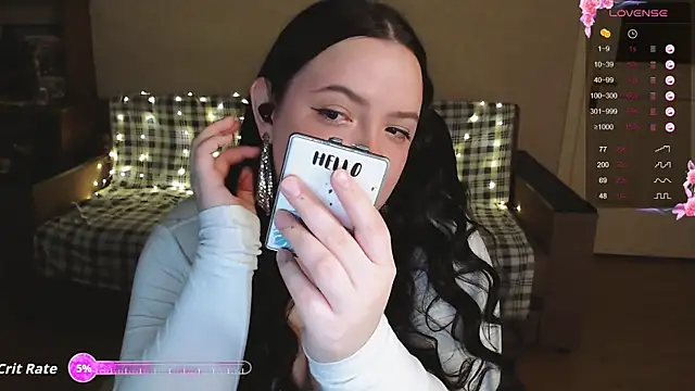 EmillyBones online show from November 2025 04:42:01 PM