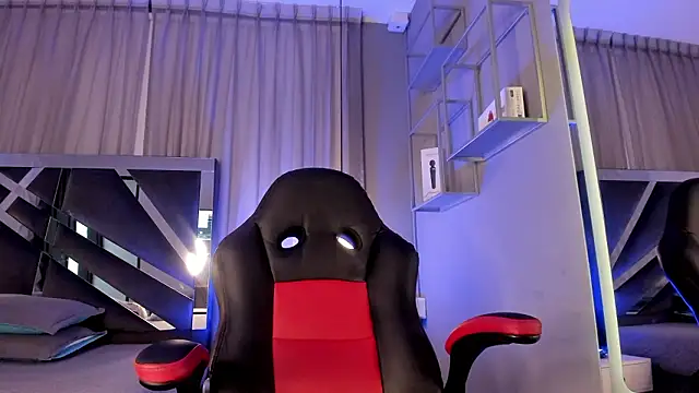 Snapshot of MAGIC_TESSA chatting on February 2026 04:05:02 PM MAGIC TESSA online show from February 2026 04:05:02 PM