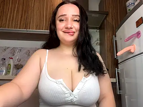 curvybombb online show from October 2025 08:02:02 AM