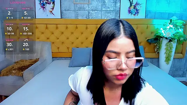 LiilithNova online show from April 2026 04:40:01 AM