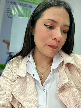 CHARLOTTE  05 online show from January 2026 12:10:02 PM