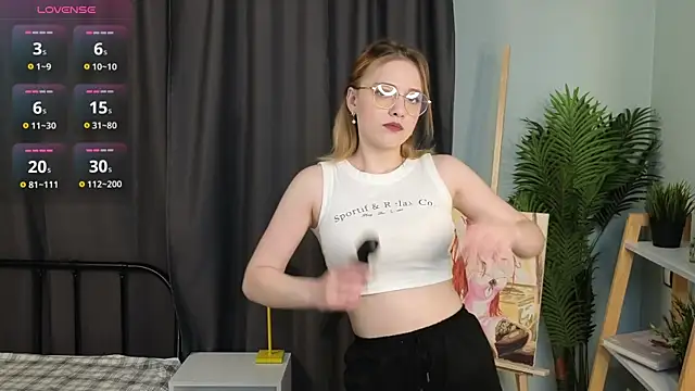 HollieCollelo online show from November 2025 03:28:02 AM