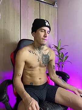 Snapshot of dilan_abraham12 chatting on May 2026 09:04:01 AM dilan abraham12 online show from May 2026 09:04:01 AM