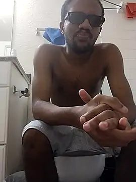 Snapshot of moneybaggtj chatting on September 2025 03:13:01 PM moneybaggtj online show from September 2025 03:13:01 PM