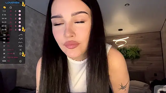 Snapshot of AuraJefcoat chatting on May 2026 01:41:02 PM AuraJefcoat online show from May 2026 01:41:02 PM