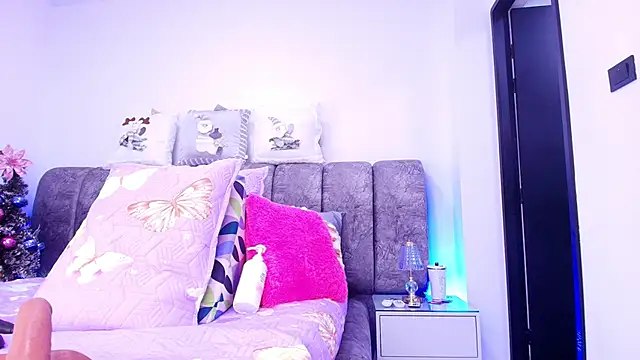 sweegirl69 online show from January 2026 11:57:02 AM