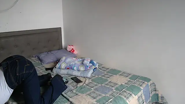 Celestte Dior online show from November 2025 03:29:02 PM