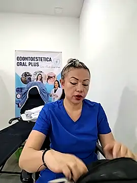 Madisson-04  online show from November 2025 12:05:02 PM