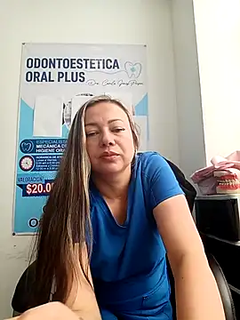Snapshot of Madisson-04_ chatting on April 2026 03:15:01 PM Madisson-04 online show from April 2026 03:15:01 PM