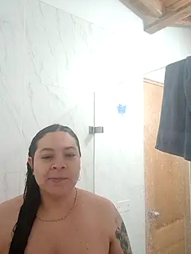 SophieCurves online show from October 2025 11:54:02 AM