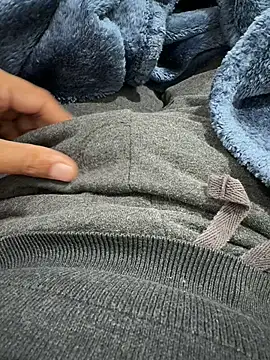 Snapshot of Pomloposho chatting on December 2025 10:03:01 PM Pomloposho online show from December 2025 10:03:01 PM