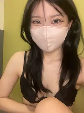 Snapshot of Yuki_chan_2 chatting on November 2025 01:58:01 PM Yuki chan 2 online show from November 2025 01:58:01 PM