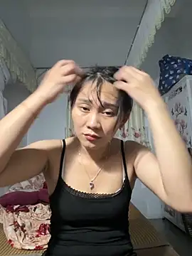 Snapshot of Almond-cute chatting on September 2025 12:28:02 PM Almond-cute online show from September 2025 12:28:02 PM