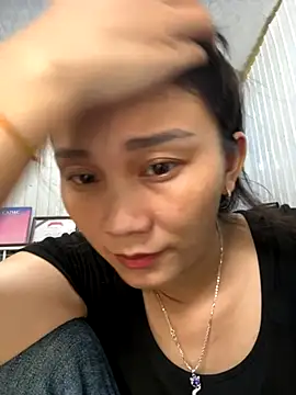 Snapshot of Almond-cute chatting on September 2025 12:25:02 AM Almond-cute online show from September 2025 12:25:02 AM