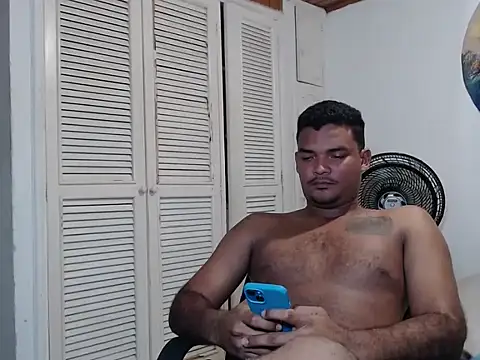 latinboyhugecock online show from October 2025 12:57:01 AM