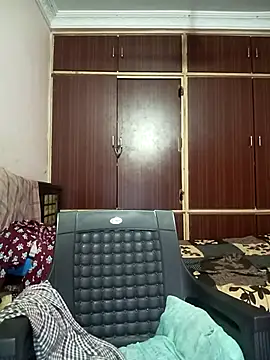 Snapshot of Mee_harini-telugupilla chatting on September 2025 02:06:01 AM Mee harini-telugupilla online show from September 2025 02:06:01 AM