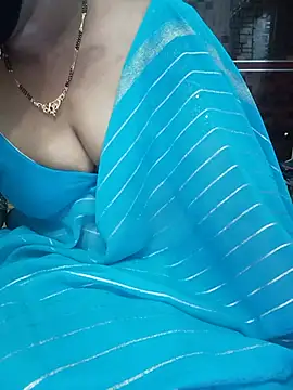 Snapshot of Mee_harini-telugupilla chatting on June 2026 03:59:02 AM Mee harini-telugupilla online show from June 2026 03:59:02 AM