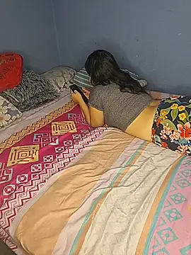 badlove42 online show from November 2025 04:49:01 AM