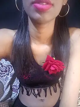 BunnyBloom25 online show from May 2026 02:43:01 PM